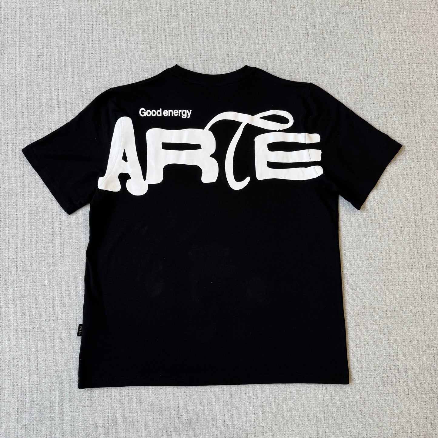 Art Backprint Tee
