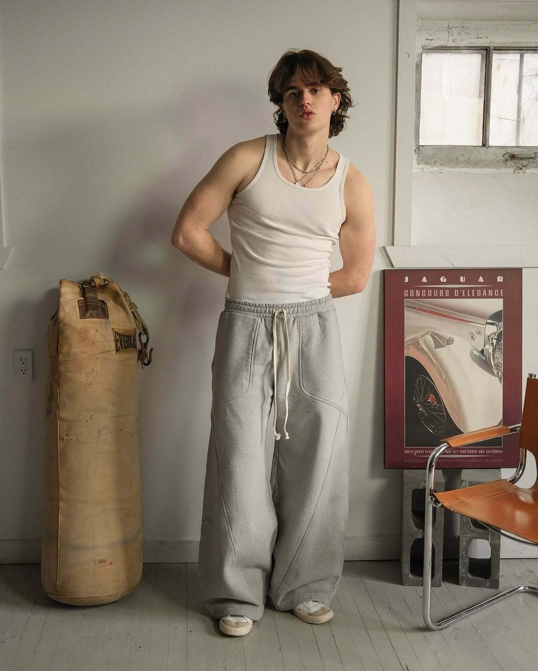 Abstract - Clean Baggy Jogger